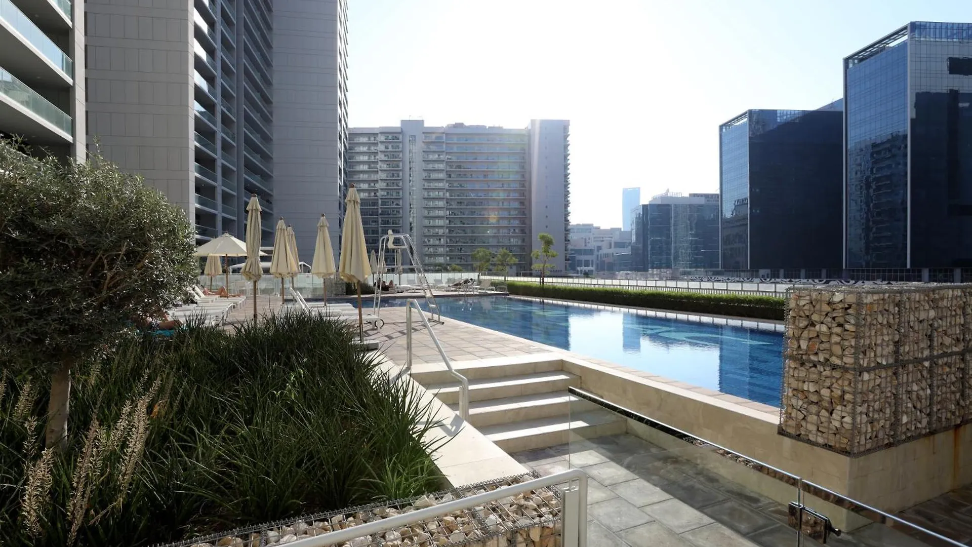 Brown Stone - City & Canal View Reva Dubaj