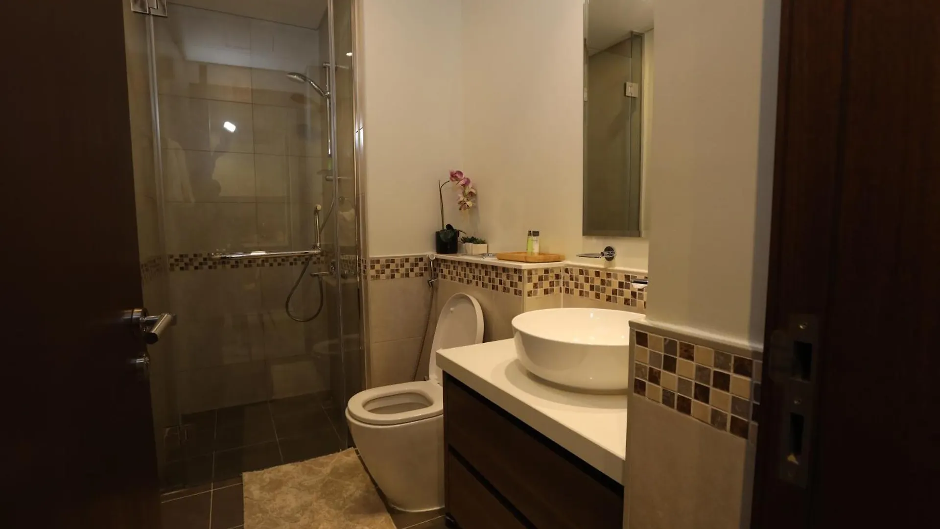 Brown Stone - City & Canal View Reva Dubai Appartement
