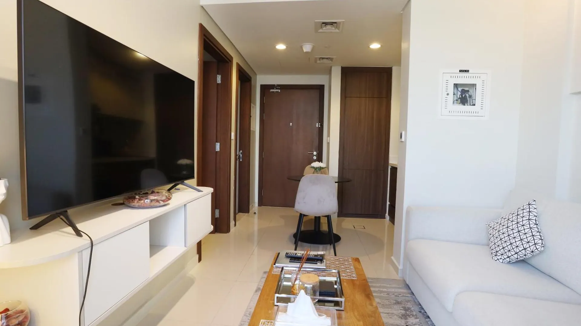 Appartement Brown Stone - City & Canal View Reva Dubai